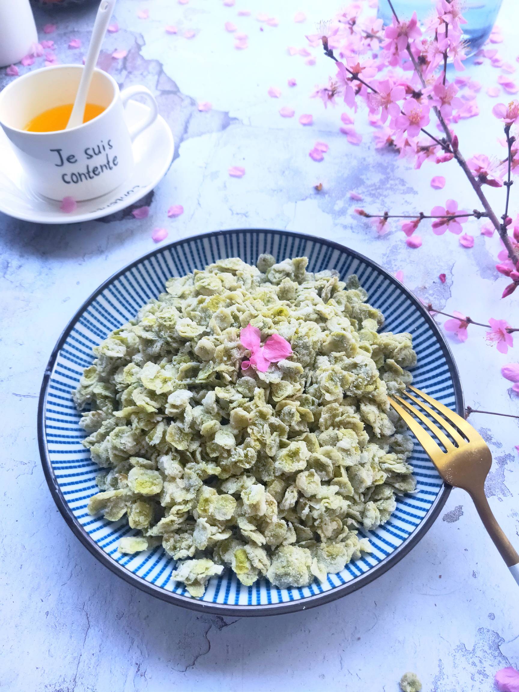 陽春三月的美食~蒸榆錢的做法-家常味蒸菜譜-易網<a href=http://www.xllyou.com/ target=_blank class=infotextkey>健康養生</a>網 陽春三月的美食~蒸榆錢的做法-家常味蒸菜譜