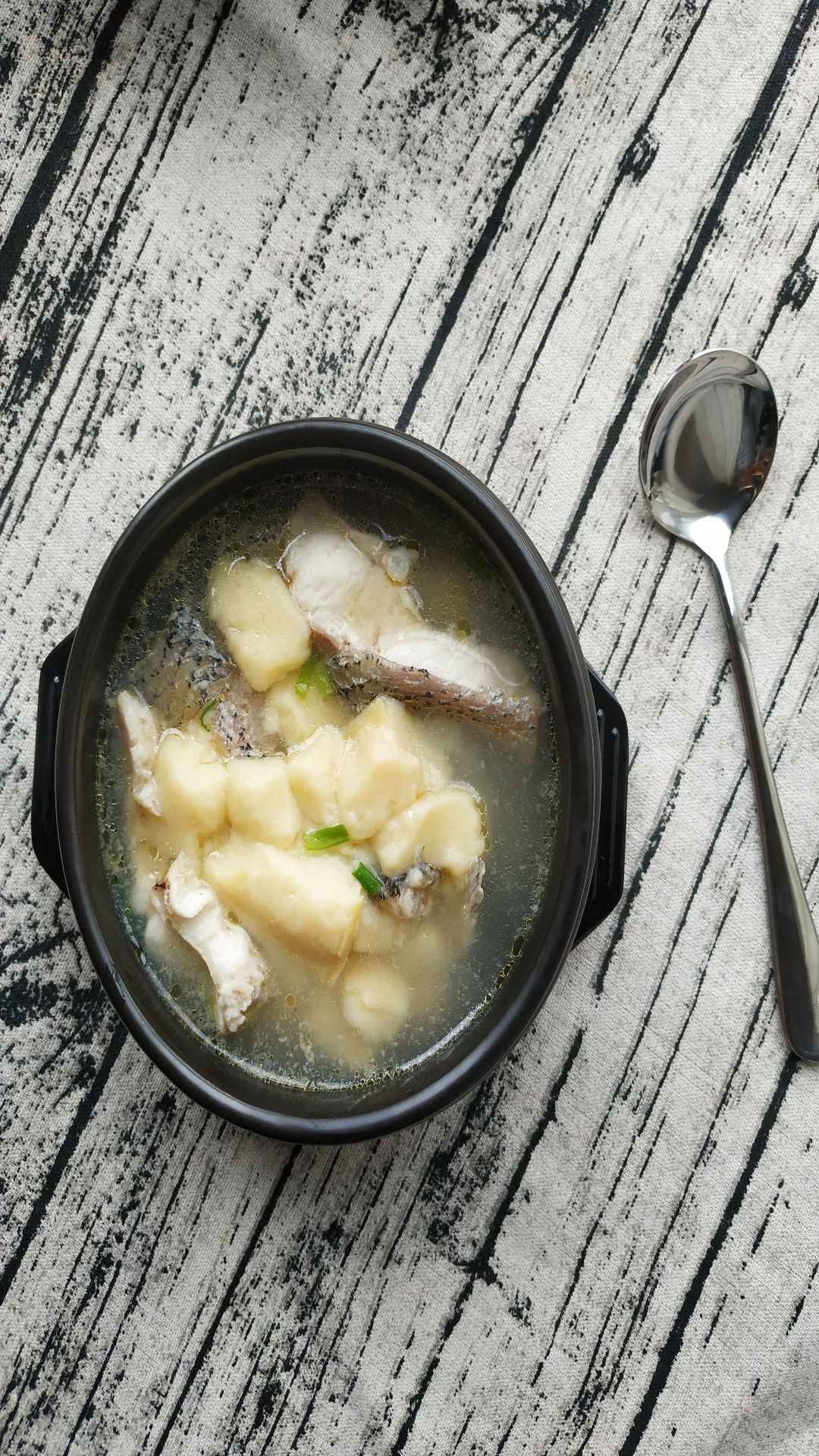 鷹嘴豆腐燉黑魚的做法-咸鮮味燉菜譜-易網健康養生網 鷹嘴豆腐燉黑魚的做法-咸鮮味燉菜譜