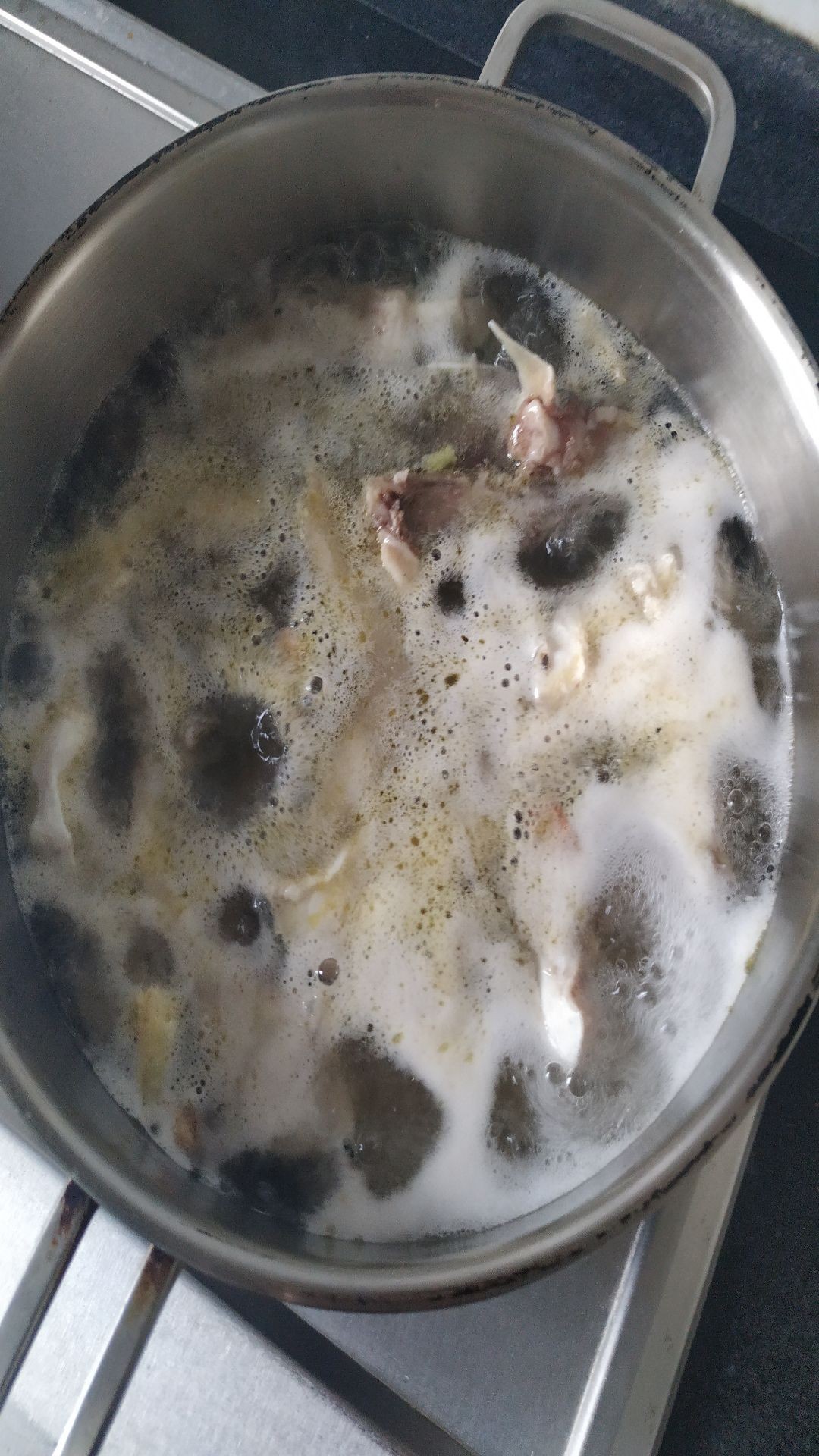 鷹嘴豆腐燉黑魚的做法-咸鮮味燉菜譜-易網健康養生網 鷹嘴豆腐燉黑魚的做法-咸鮮味燉菜譜