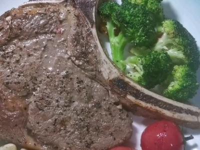 香煎戰斧牛排的做法-咸鮮味煎菜譜