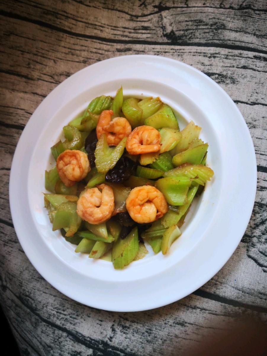 蝦仁炒西芹的做法-咸鮮味炒菜譜