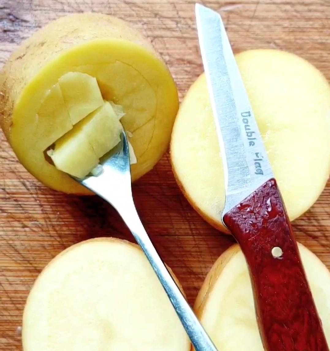 牛肉土豆杯的做法-醬香味其它工藝菜譜-易網(wǎng)健康養(yǎng)生網(wǎng) 牛肉土豆杯的做法-醬香味其它工藝菜譜