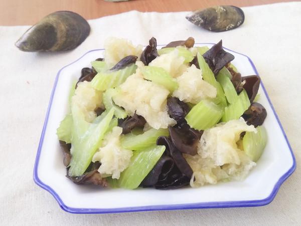 魚鰾炒西芹的做法-咸鮮味炒菜譜