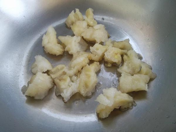 魚鰾炒西芹的做法-咸鮮味炒菜譜