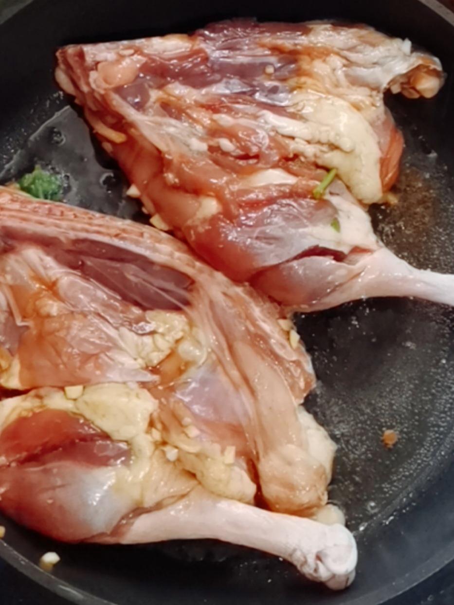 鮑魚燜鴨腿的做法-咸鮮味燜菜譜-易網(wǎng)健康養(yǎng)生網(wǎng) 鮑魚燜鴨腿的做法-咸鮮味燜菜譜