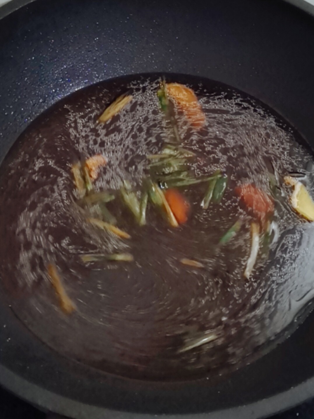 鮑魚燜鴨腿的做法-咸鮮味燜菜譜-易網(wǎng)健康養(yǎng)生網(wǎng) 鮑魚燜鴨腿的做法-咸鮮味燜菜譜