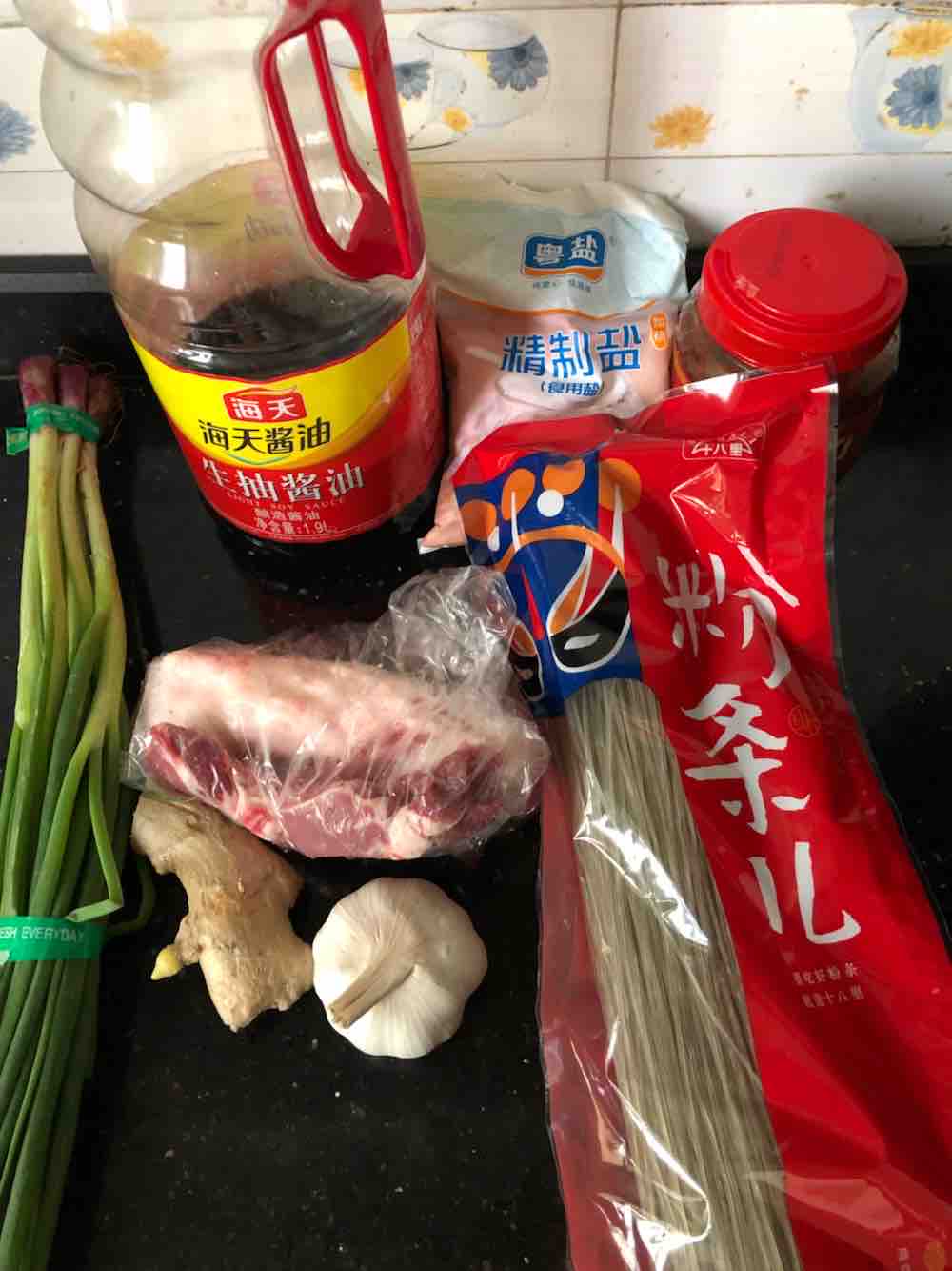 超下飯的螞蟻上樹(紅薯粉條版)的做法-家常味炒菜譜-易網<a href=http://www.xllyou.com/ target=_blank class=infotextkey>健康養生</a>網 超下飯的螞蟻上樹(紅薯粉條版)的做法-家常味炒菜譜