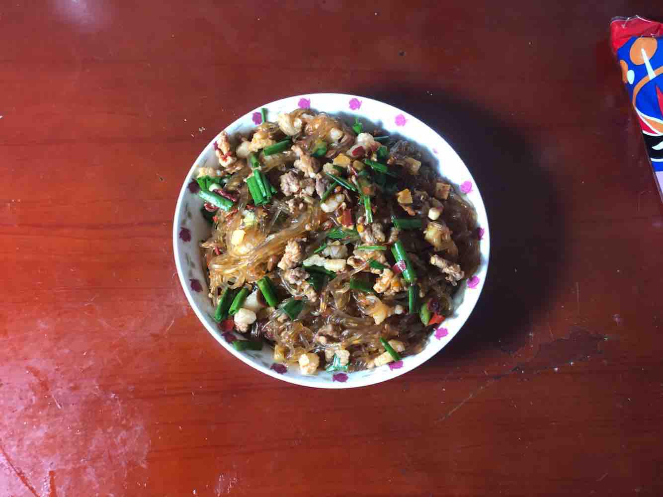 超下飯的螞蟻上樹(紅薯粉條版)的做法-家常味炒菜譜-易網健康養生網 超下飯的螞蟻上樹(紅薯粉條版)的做法-家常味炒菜譜