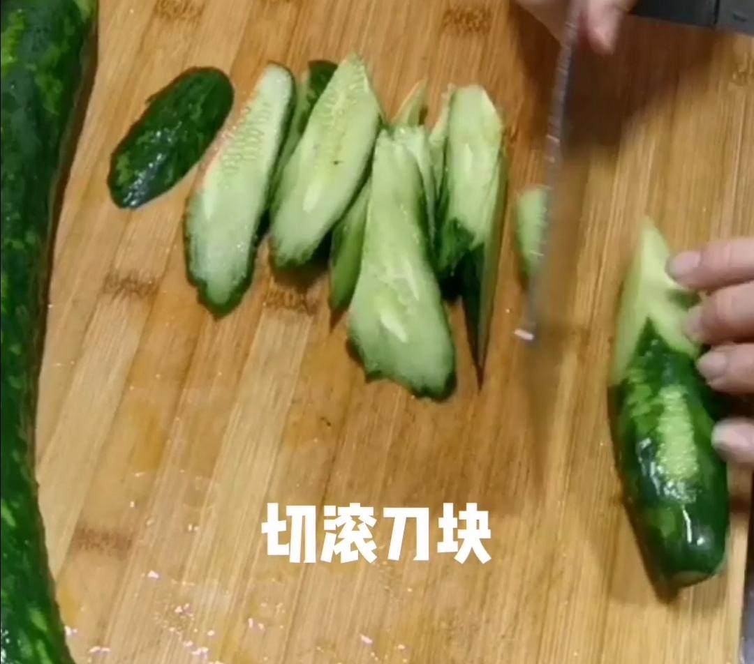 涼拌黃瓜的做法-酸甜味腌菜譜