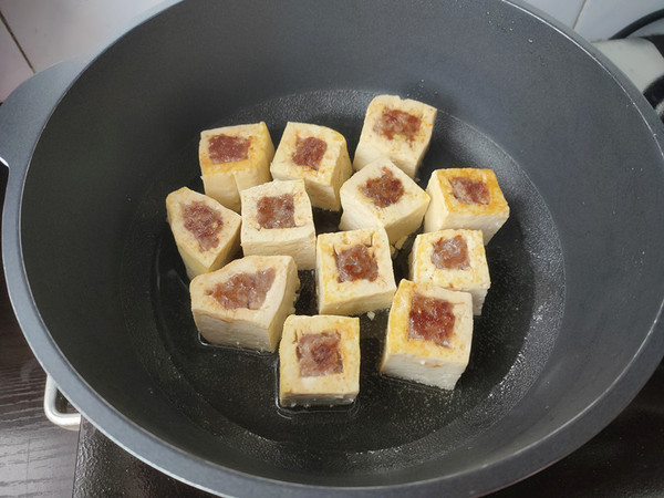 豆腐釀肉的做法-家常味煎菜譜-易網健康養生網 豆腐釀肉的做法-家常味煎菜譜