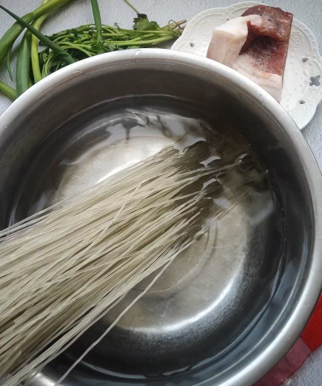 肉沫粉條的做法-咸鮮味炒菜譜-易網健康養生網 肉沫粉條的做法-咸鮮味炒菜譜