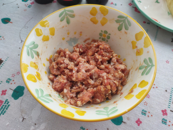 豆腐釀肉的做法-家常味煎菜譜-易網健康養生網 豆腐釀肉的做法-家常味煎菜譜