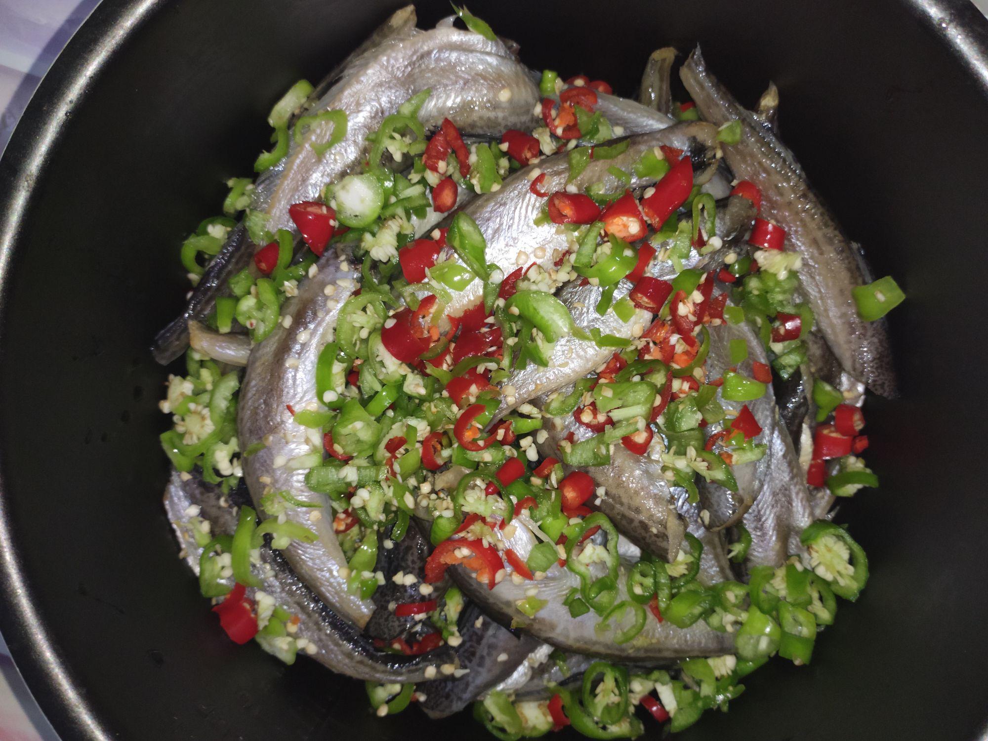 酸辣雷魚的做法-酸辣味燉菜譜