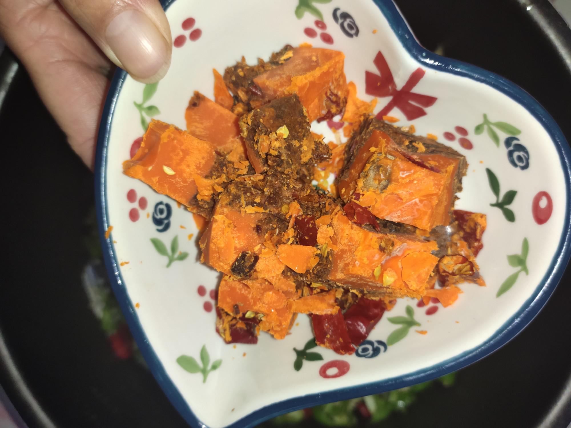 酸辣雷魚的做法-酸辣味燉菜譜