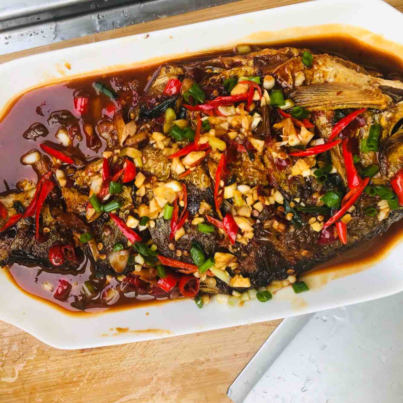 紅燒鳊魚的做法-香辣味燒菜譜