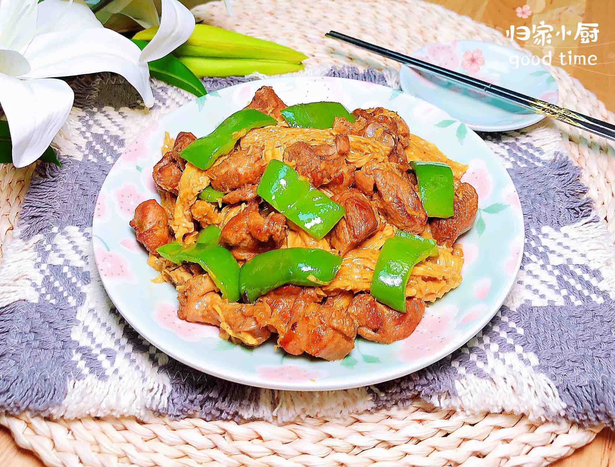 紅燒腐竹鴨肉的做法-咸鮮味燉菜譜-易網(wǎng)健康養(yǎng)生網(wǎng) 紅燒腐竹鴨肉的做法-咸鮮味燉菜譜