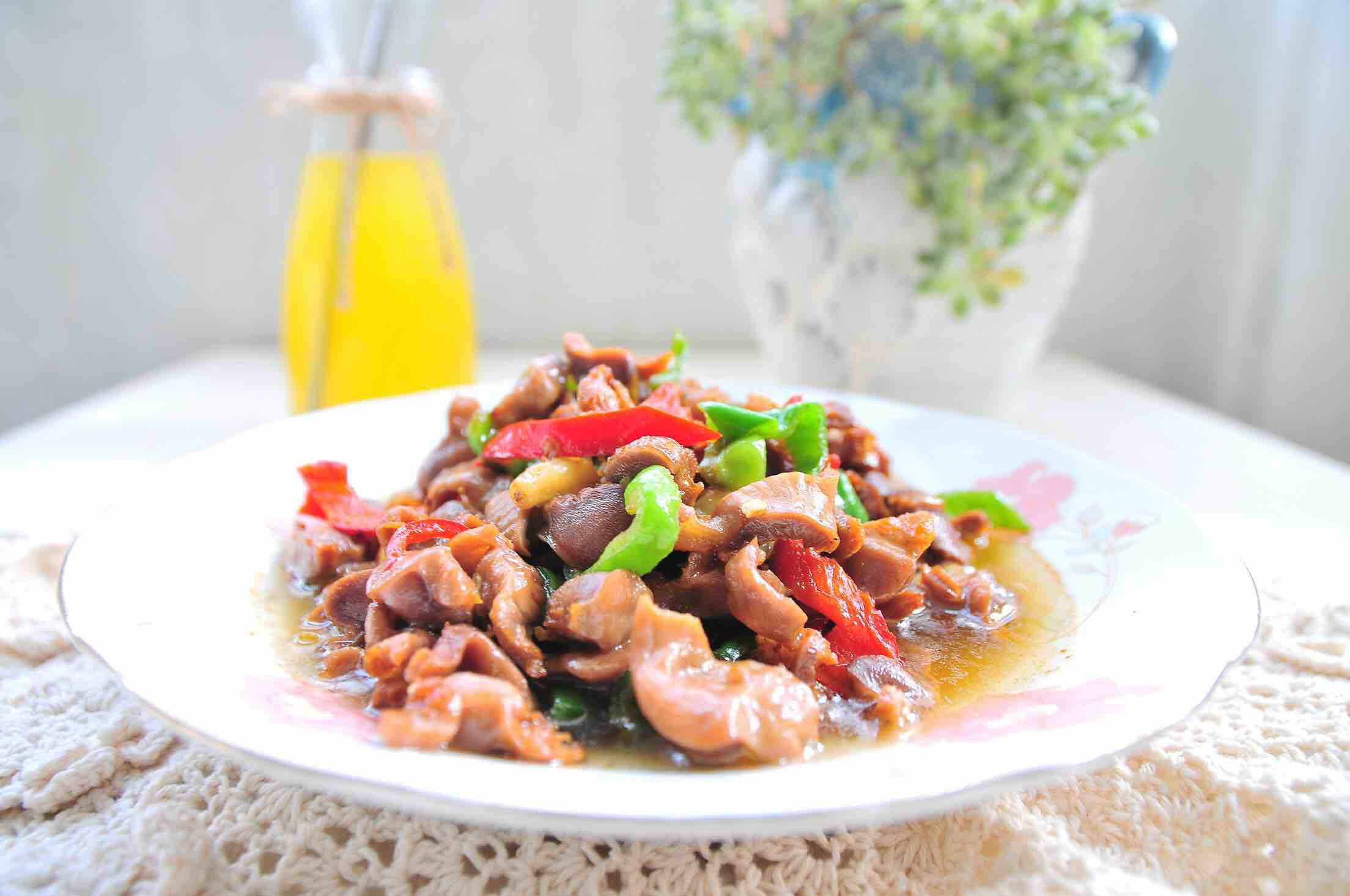 辣椒炒雞肫的做法-家常味炒菜譜-易網健康養生網 辣椒炒雞肫的做法-家常味炒菜譜