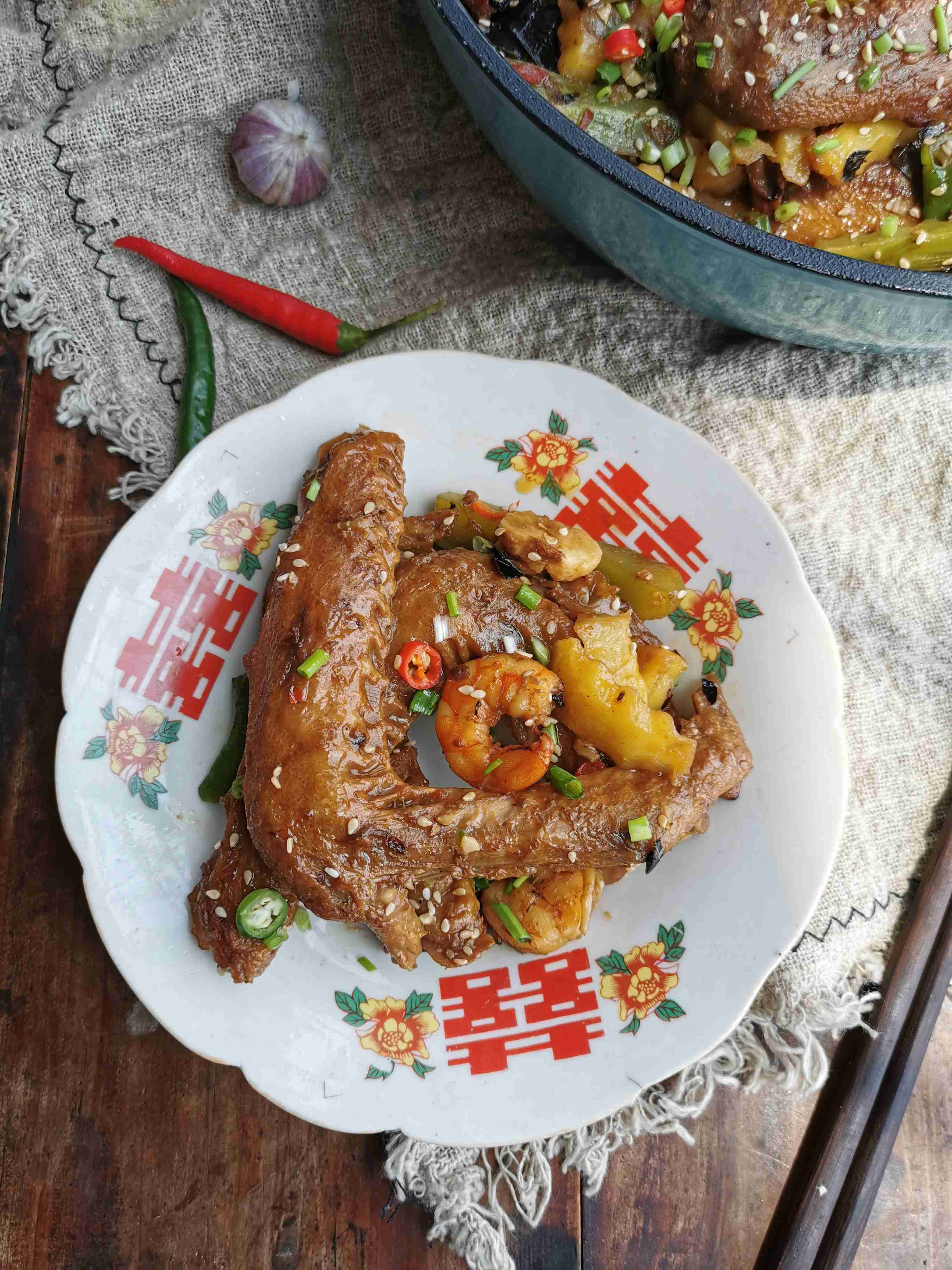 麻辣香鍋的做法-香辣味炒菜譜-易網(wǎng)健康養(yǎng)生網(wǎng) 麻辣香鍋的做法-香辣味炒菜譜