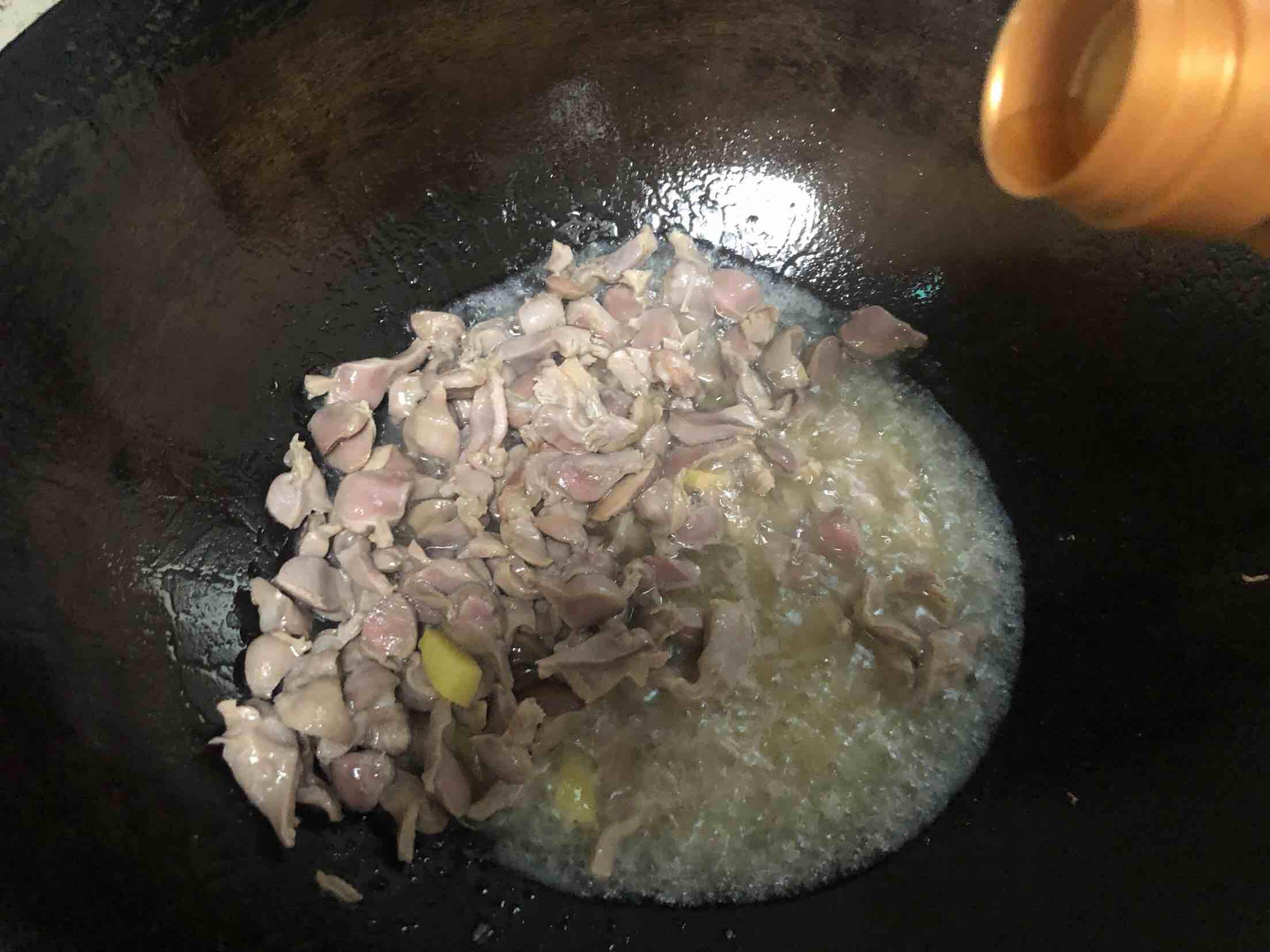 辣椒炒雞肫的做法-家常味炒菜譜-易網健康養生網 辣椒炒雞肫的做法-家常味炒菜譜