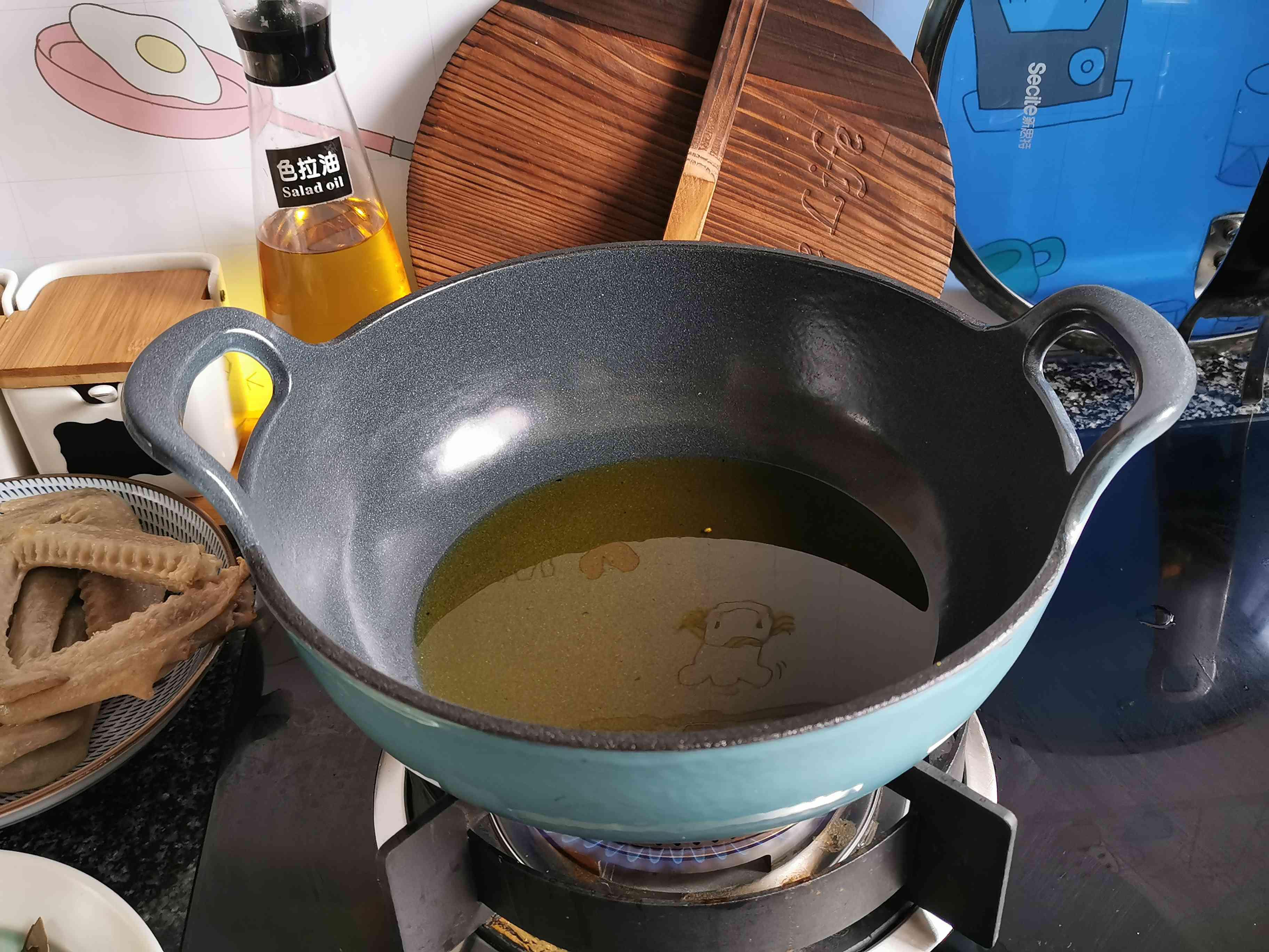 麻辣香鍋的做法-香辣味炒菜譜-易網(wǎng)健康養(yǎng)生網(wǎng) 麻辣香鍋的做法-香辣味炒菜譜