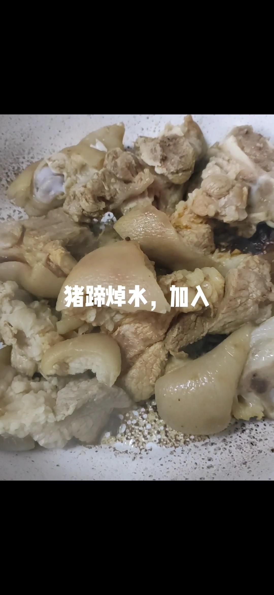土豆燉豬蹄的做法-家常味燉菜譜-易網(wǎng)健康養(yǎng)生網(wǎng) 土豆燉豬蹄的做法-家常味燉菜譜