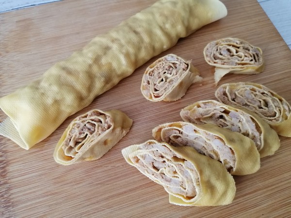 豆腐皮豬肉卷的做法-家常味蒸菜譜-易網健康養生網 豆腐皮豬肉卷的做法-家常味蒸菜譜