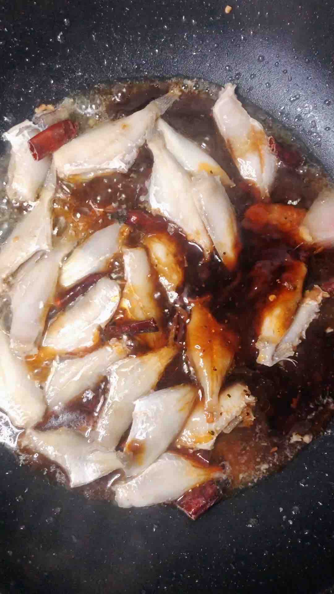 醬汁鳳尾魚的做法-酸辣味燒菜譜-易網(wǎng)健康養(yǎng)生網(wǎng) 醬汁鳳尾魚的做法-酸辣味燒菜譜