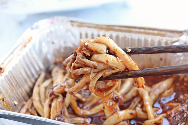 麻辣烤蟹味菇的做法-香辣味烤菜譜-易網健康養生網 麻辣烤蟹味菇的做法-香辣味烤菜譜