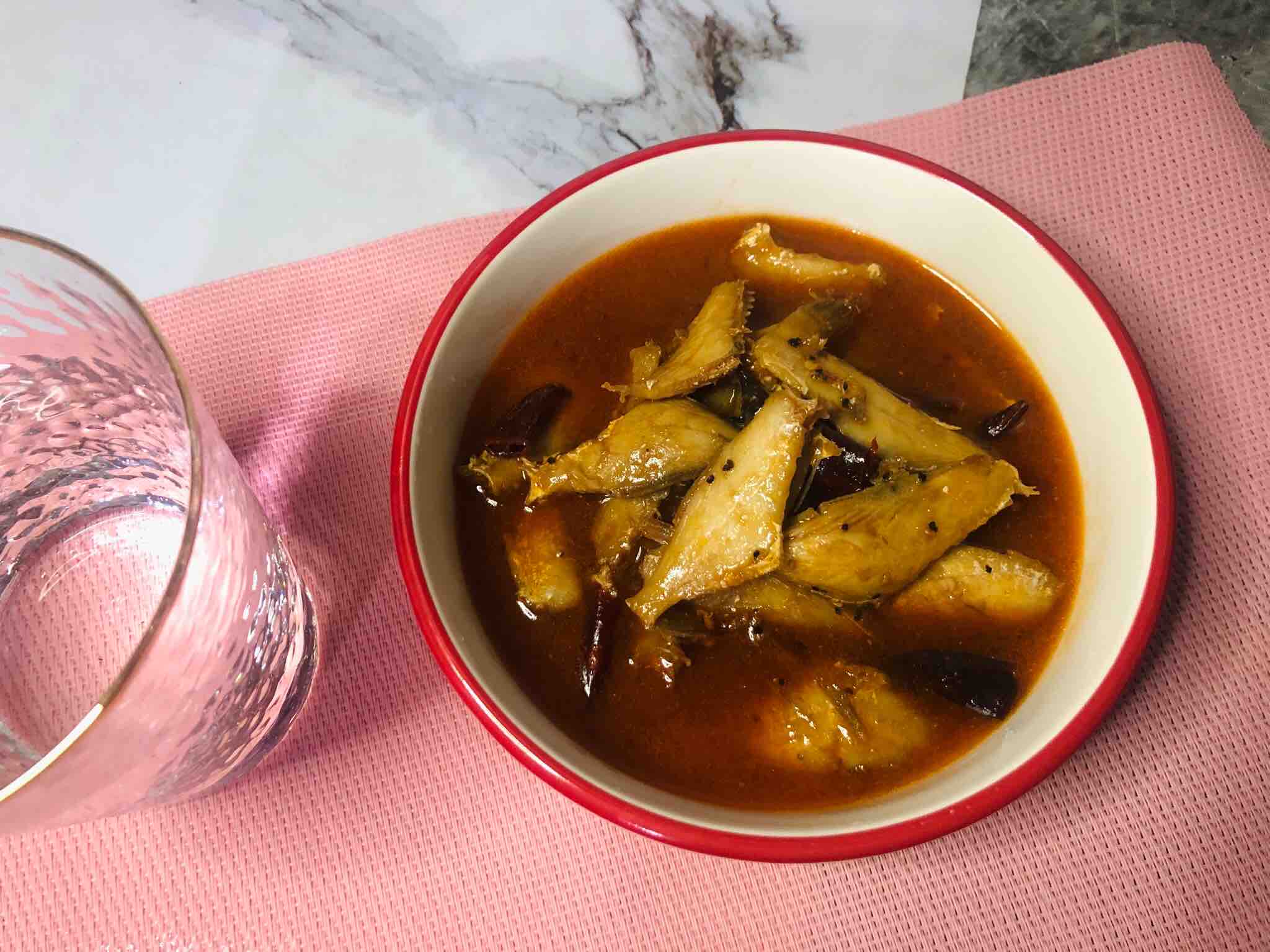 醬汁鳳尾魚的做法-酸辣味燒菜譜-易網(wǎng)健康養(yǎng)生網(wǎng) 醬汁鳳尾魚的做法-酸辣味燒菜譜