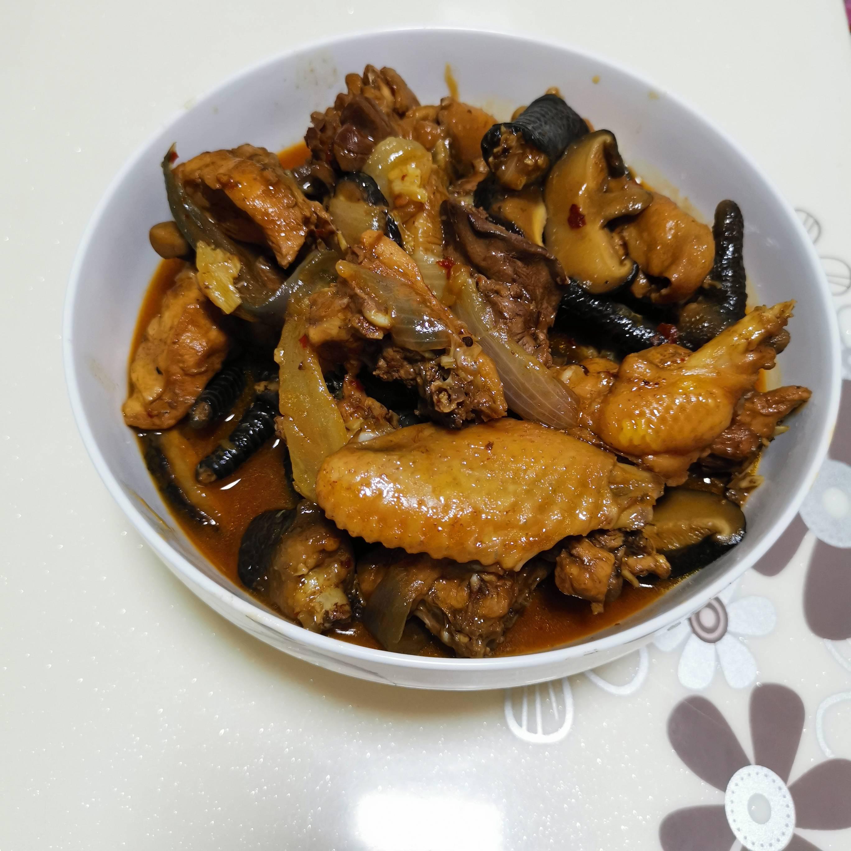 洋蔥冬菇燜雞的做法-咸鮮味燜菜譜