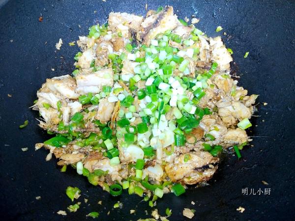 辣椒炒魚渣的做法-香辣味炒菜譜-易網健康養生網 辣椒炒魚渣的做法-香辣味炒菜譜