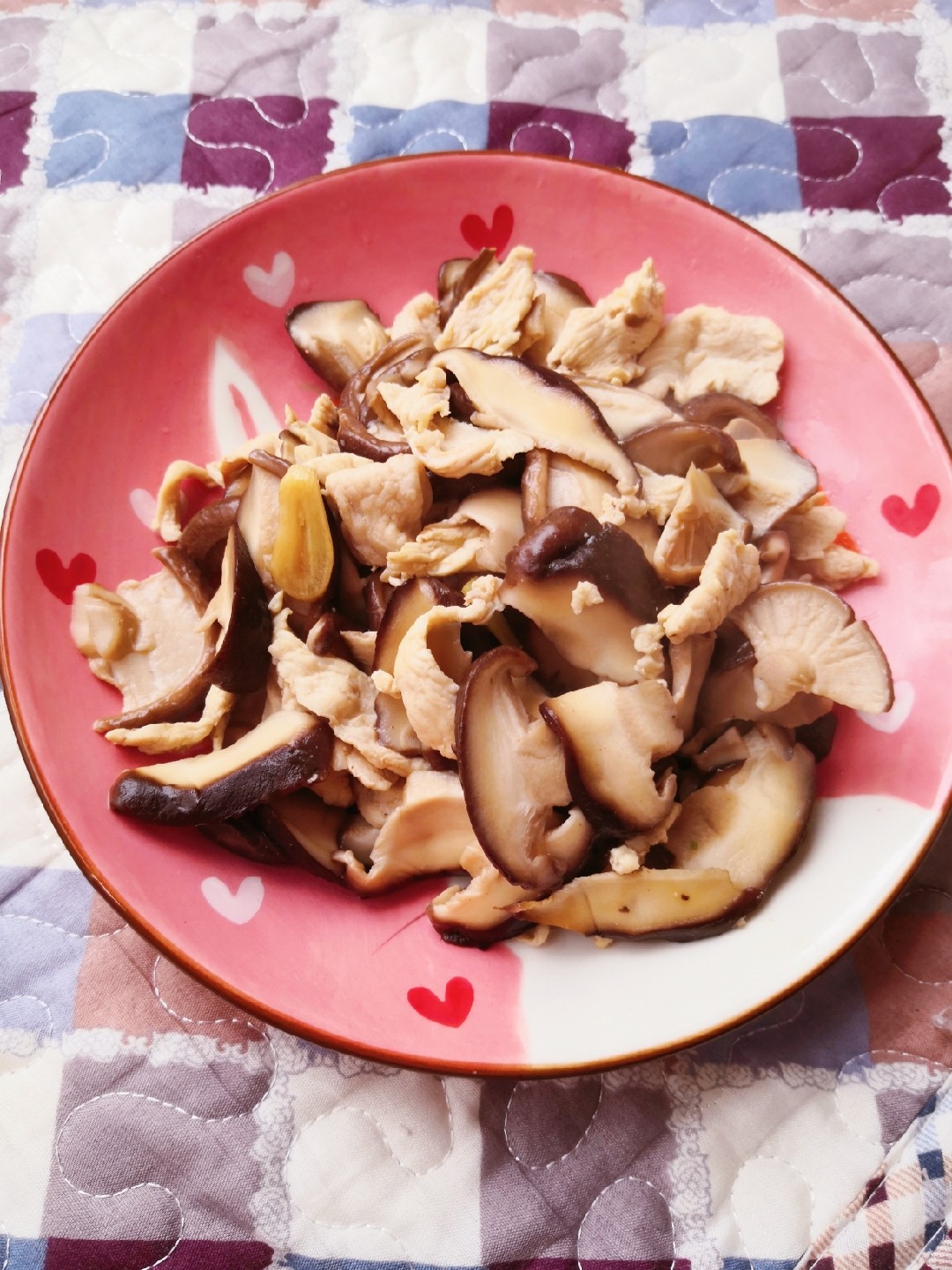 香菇炒肉的做法-家常味炒菜譜