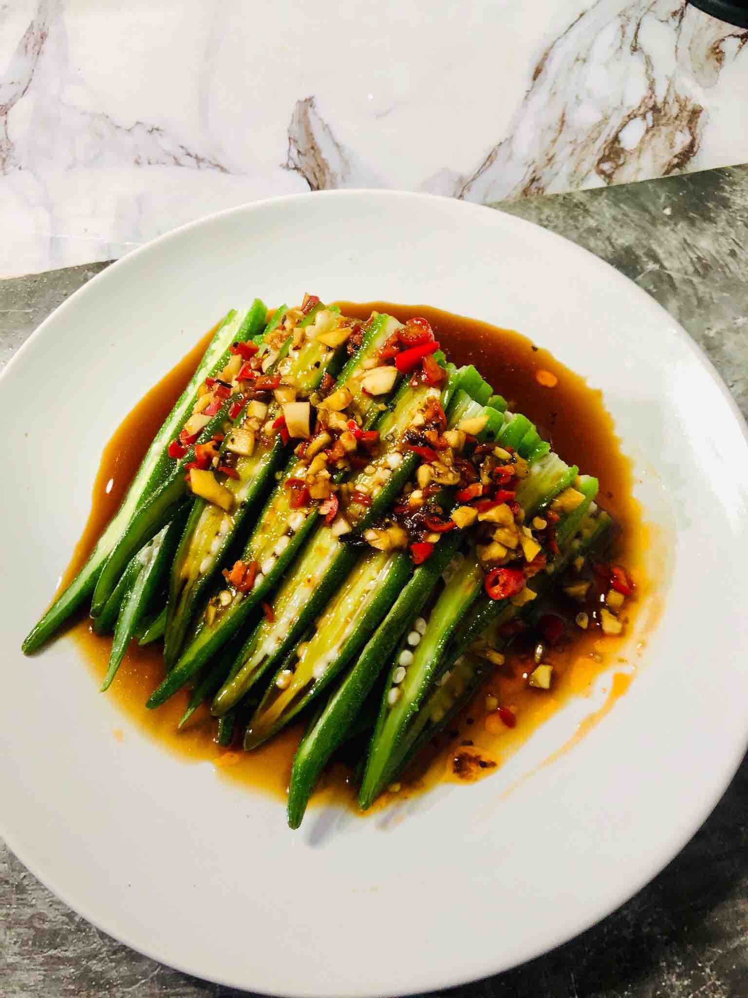 涼拌秋葵的做法-酸辣味拌菜譜