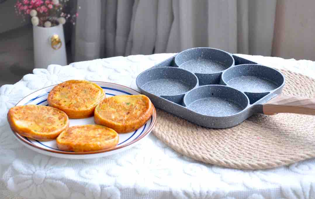 蔥香小圓餅的做法-家常味煎菜譜-易網(wǎng)健康養(yǎng)生網(wǎng) 蔥香小圓餅的做法-家常味煎菜譜