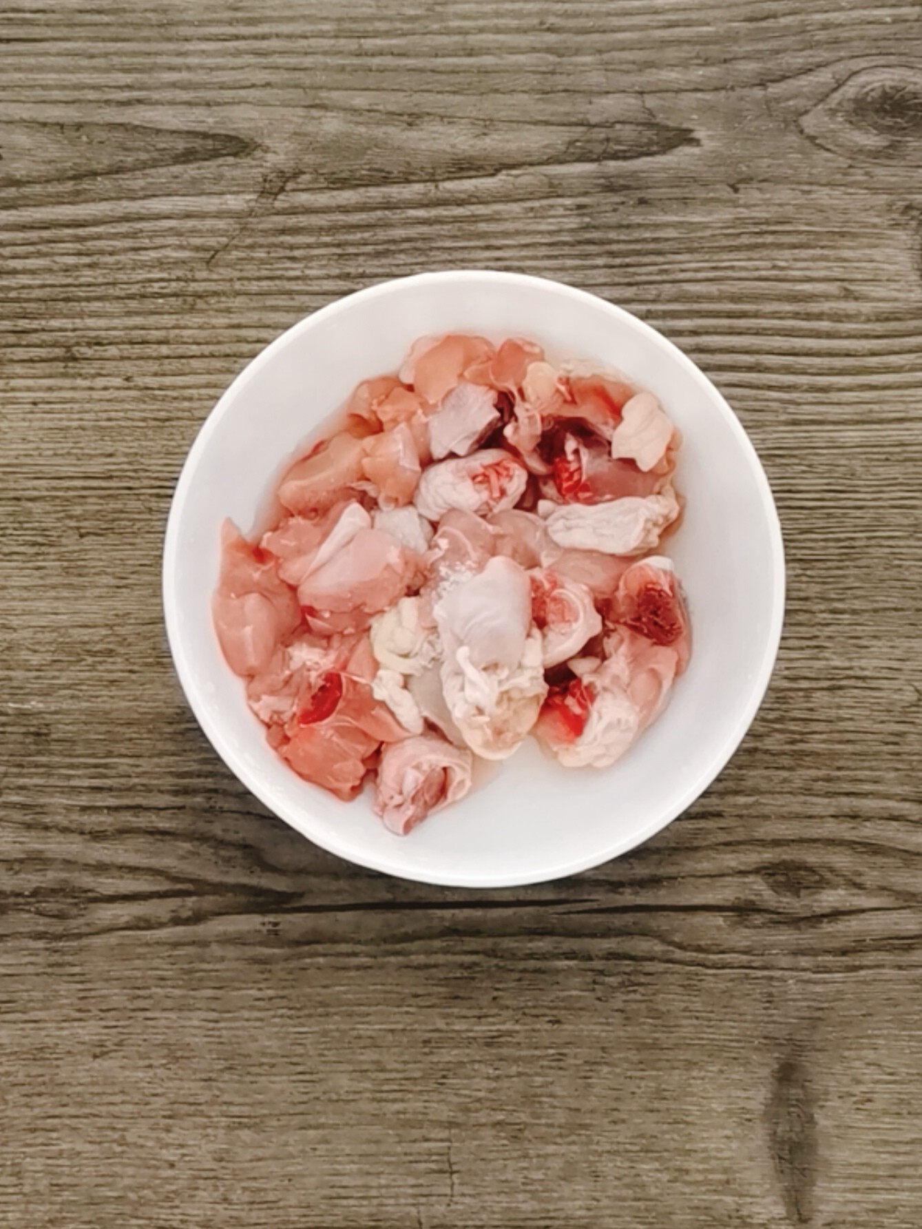 芋頭蒸雞的做法-咸鮮味蒸菜譜-易網<a href=http://www.xllyou.com/ target=_blank class=infotextkey>健康養生</a>網 芋頭蒸雞的做法-咸鮮味蒸菜譜