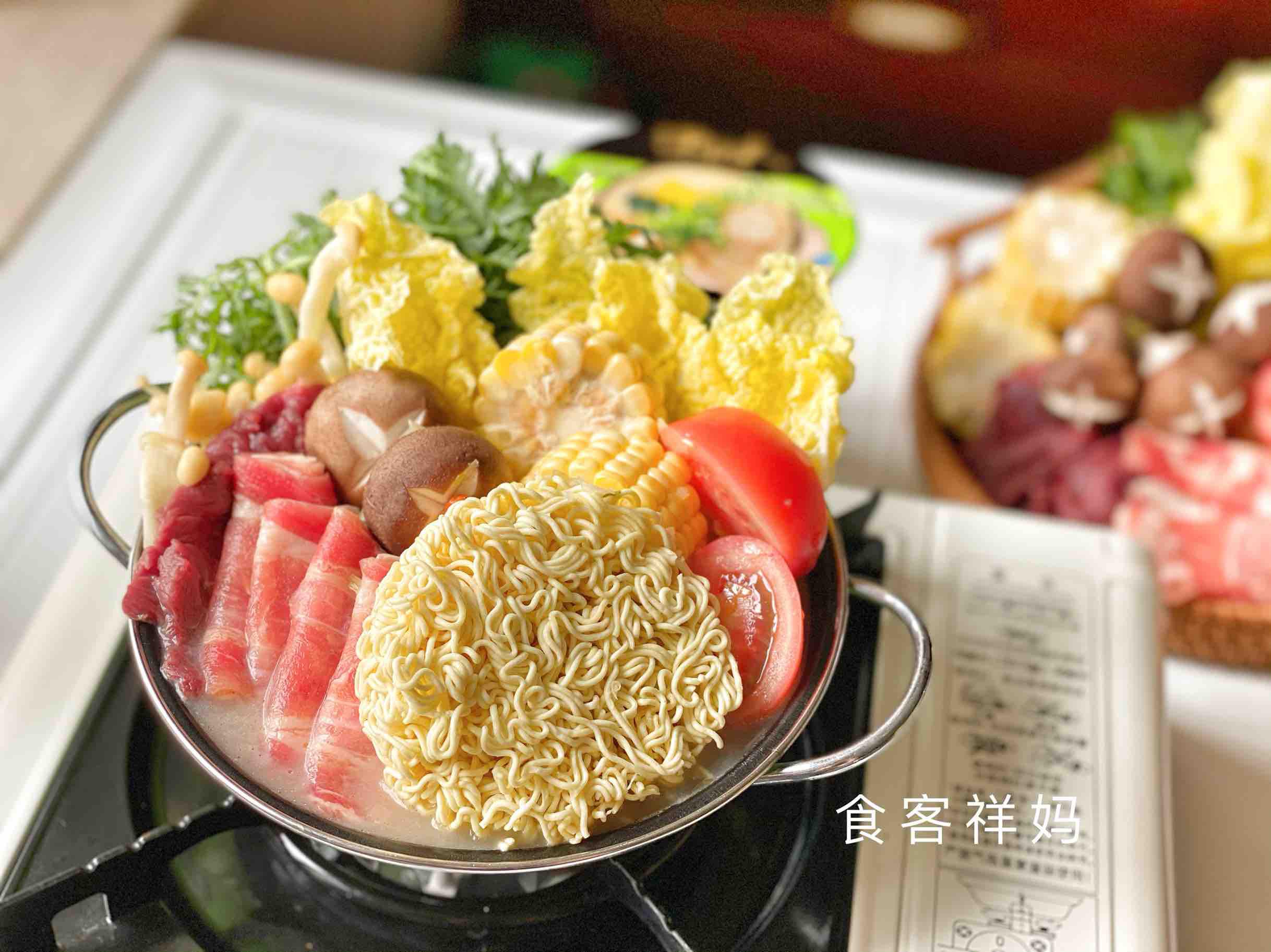 日式豚骨拉面的做法-咸鮮味煮菜譜-易網健康養生網 日式豚骨拉面的做法-咸鮮味煮菜譜