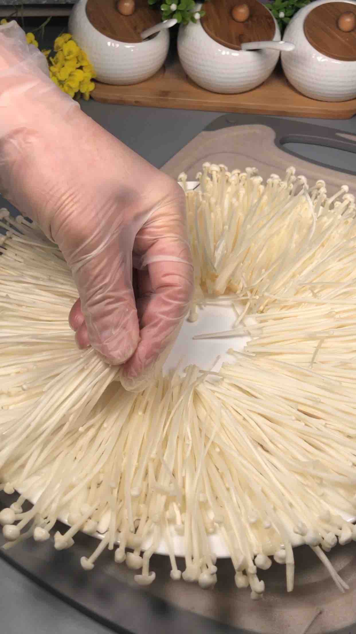 美味三絲的做法-咸鮮味蒸菜譜-易網<a href=http://www.xllyou.com/ target=_blank class=infotextkey>健康養生</a>網 美味三絲的做法-咸鮮味蒸菜譜