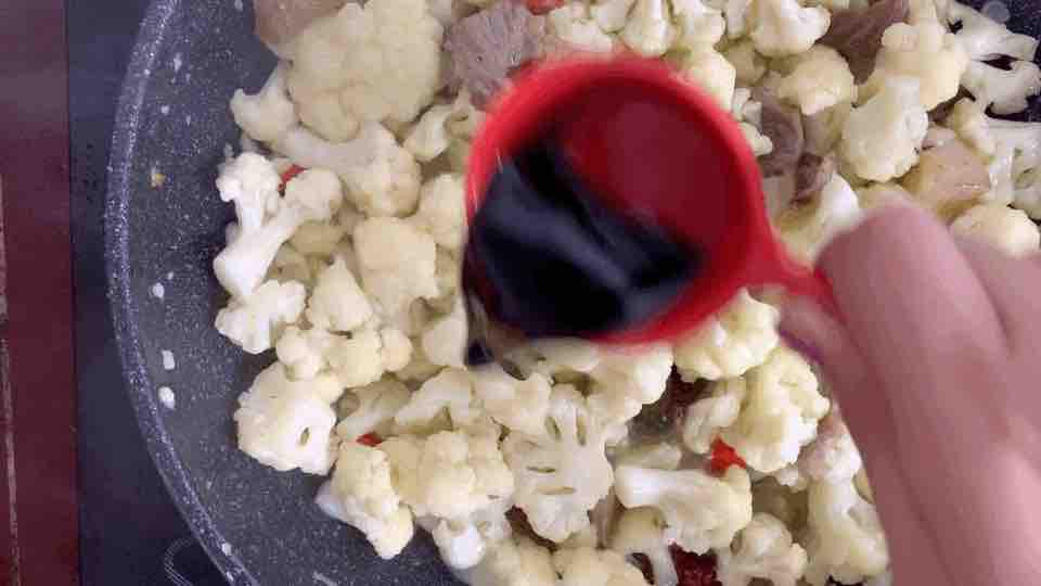 干鍋花菜,這樣做既簡單又好吃,一分鐘就能學會它的做法-家常味炒菜譜-易網健康養生網 干鍋花菜,這樣做既簡單又好吃,一分鐘就能學會它的做法-家常味炒菜譜