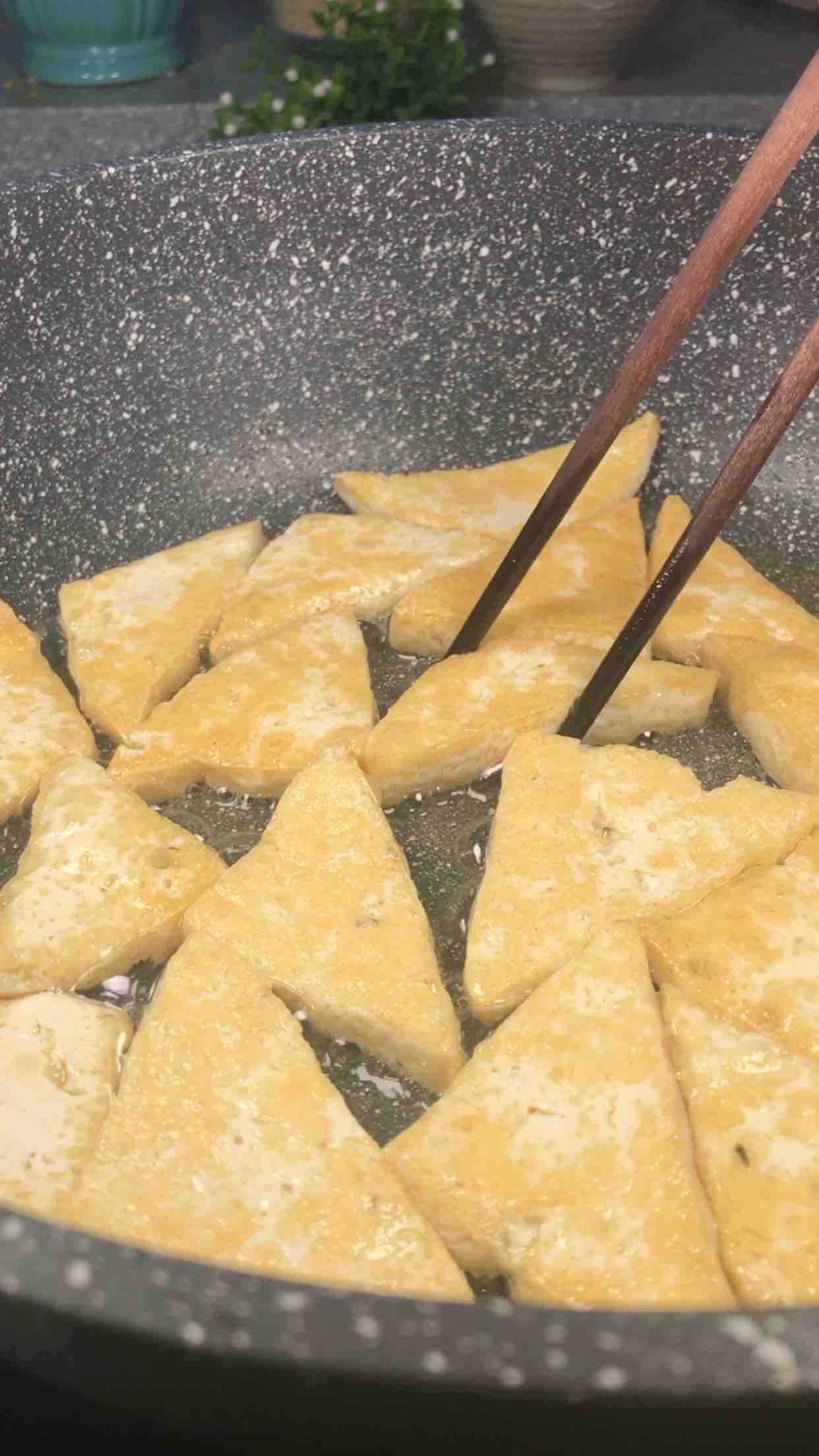 溜煎豆腐的做法-家常味煎菜譜-易網(wǎng)健康養(yǎng)生網(wǎng) 溜煎豆腐的做法-家常味煎菜譜