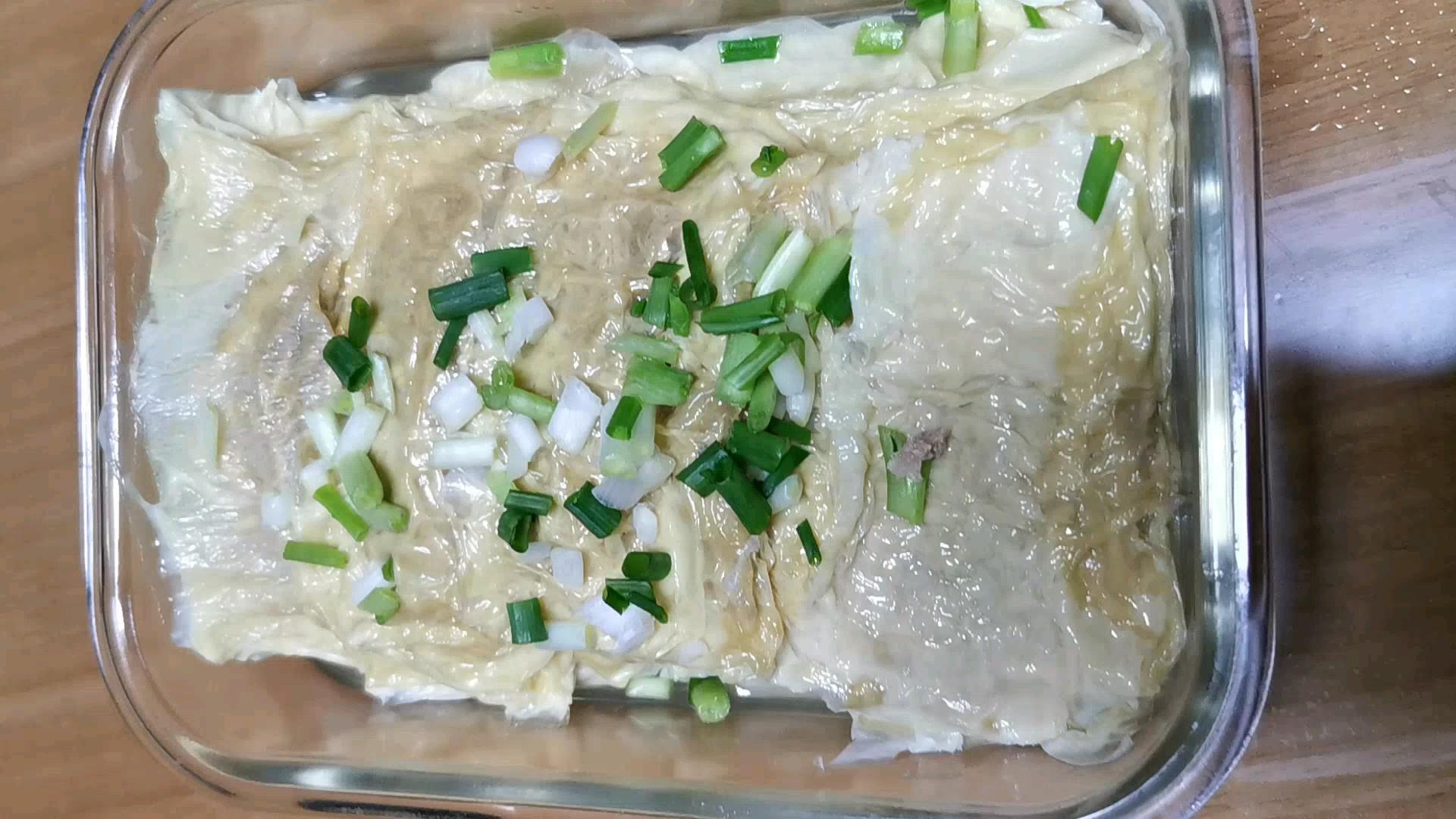 豆腐皮包肉的做法-家常味蒸菜譜-易網(wǎng)健康養(yǎng)生網(wǎng) 豆腐皮包肉的做法-家常味蒸菜譜