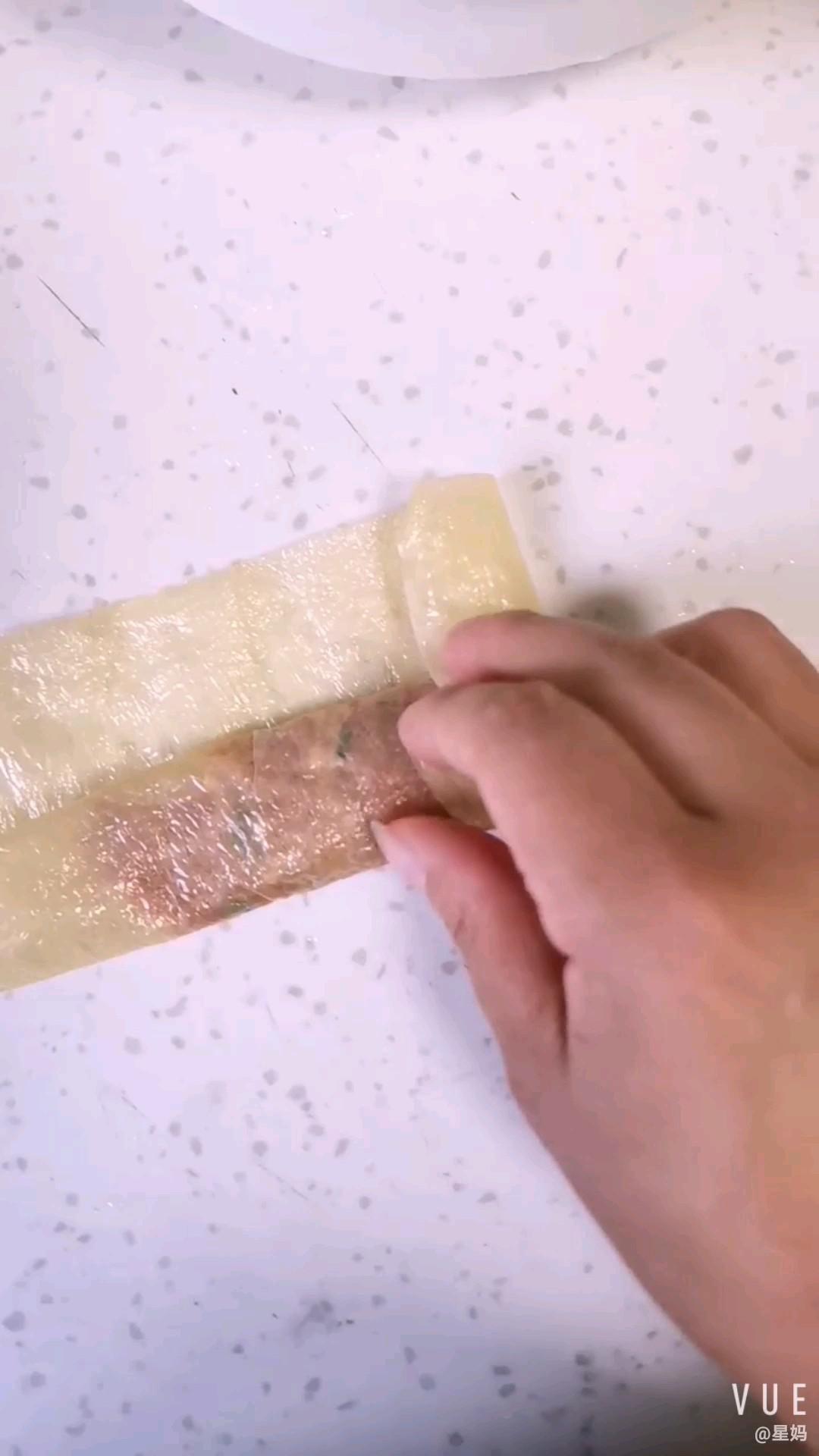 豆腐皮包肉的做法-家常味蒸菜譜-易網(wǎng)健康養(yǎng)生網(wǎng) 豆腐皮包肉的做法-家常味蒸菜譜