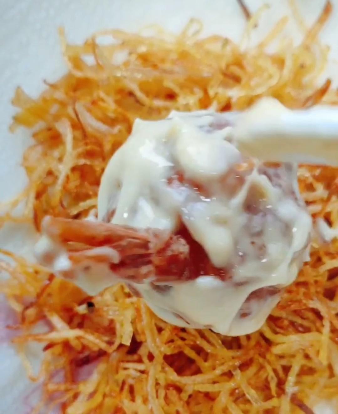 荔枝蝦球的做法-芥末味炸菜譜-易網(wǎng)健康養(yǎng)生網(wǎng) 荔枝蝦球的做法-芥末味炸菜譜