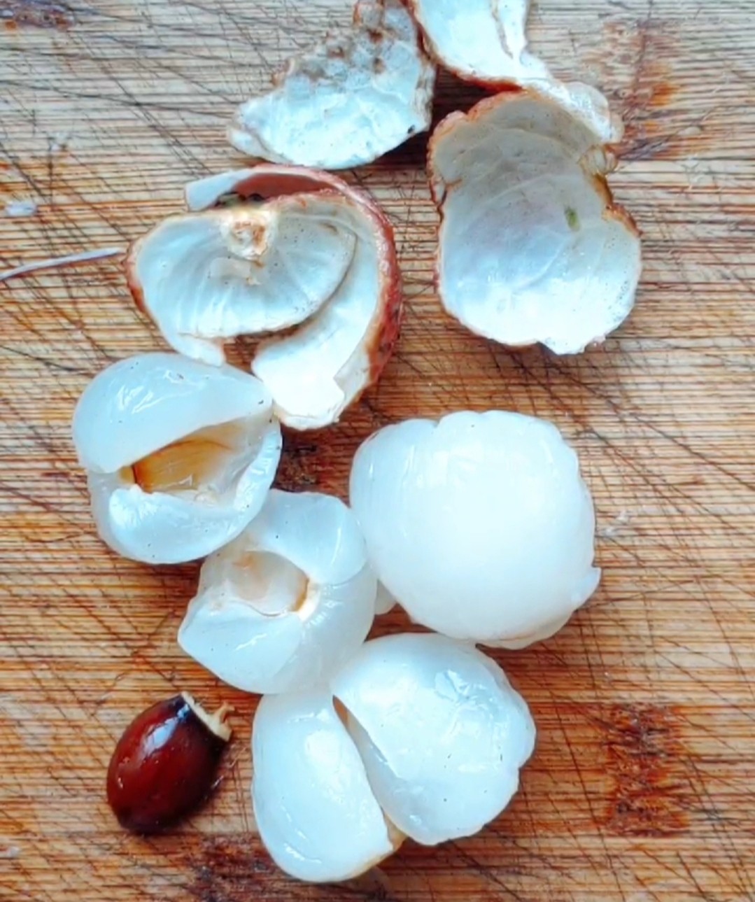 荔枝蝦球的做法-芥末味炸菜譜-易網(wǎng)健康養(yǎng)生網(wǎng) 荔枝蝦球的做法-芥末味炸菜譜