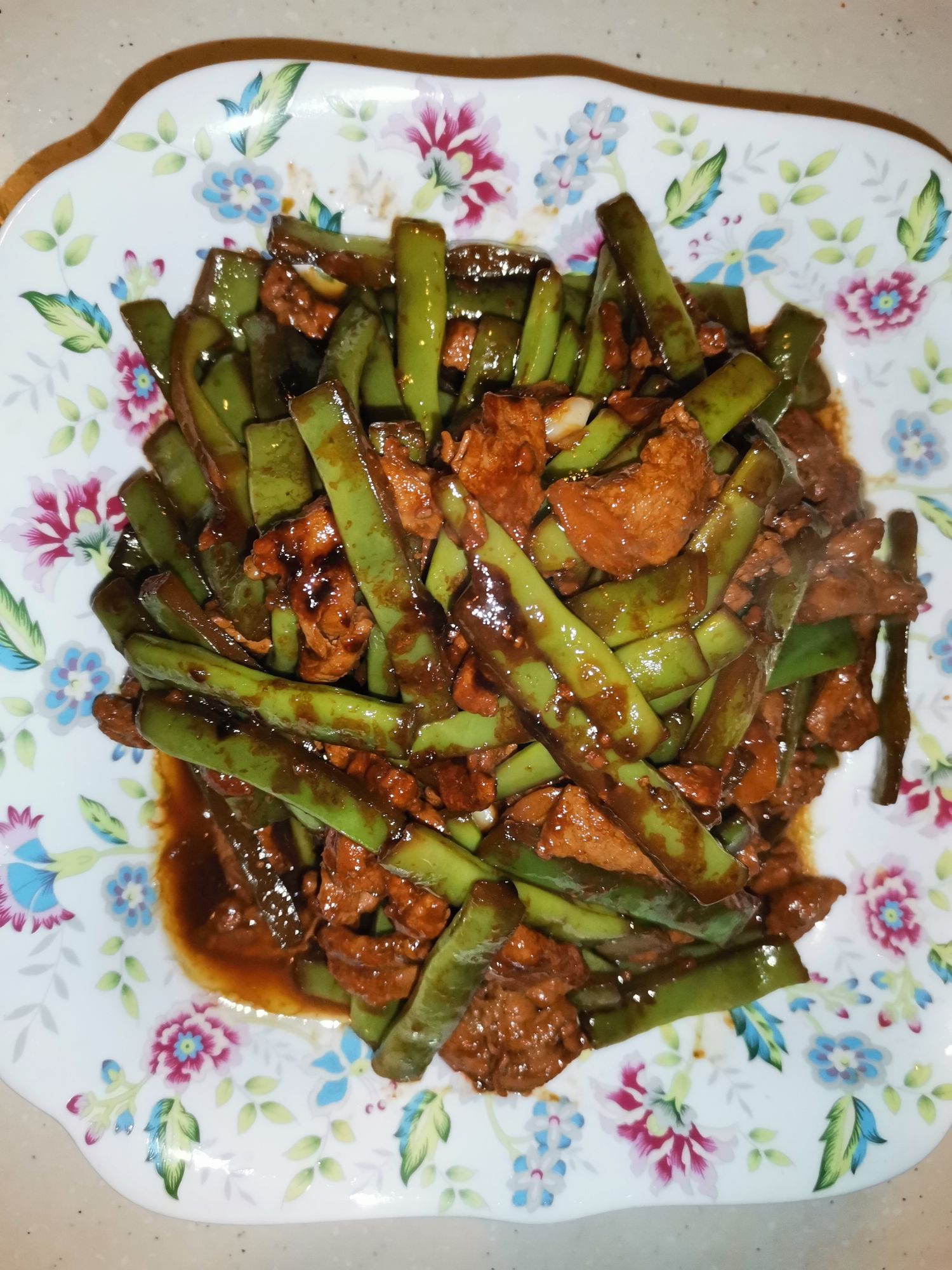 扁豆角炒肉絲的做法-家常味炒菜譜-易網(wǎng)健康養(yǎng)生網(wǎng) 扁豆角炒肉絲的做法-家常味炒菜譜