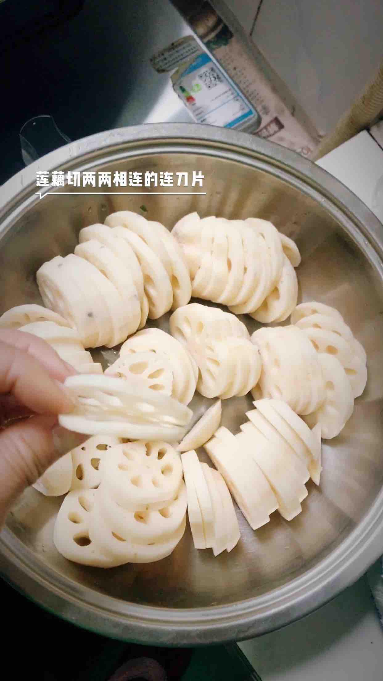 酥炸鮮肉藕盒的做法-家常味炸菜譜-易網健康養生網 酥炸鮮肉藕盒的做法-家常味炸菜譜