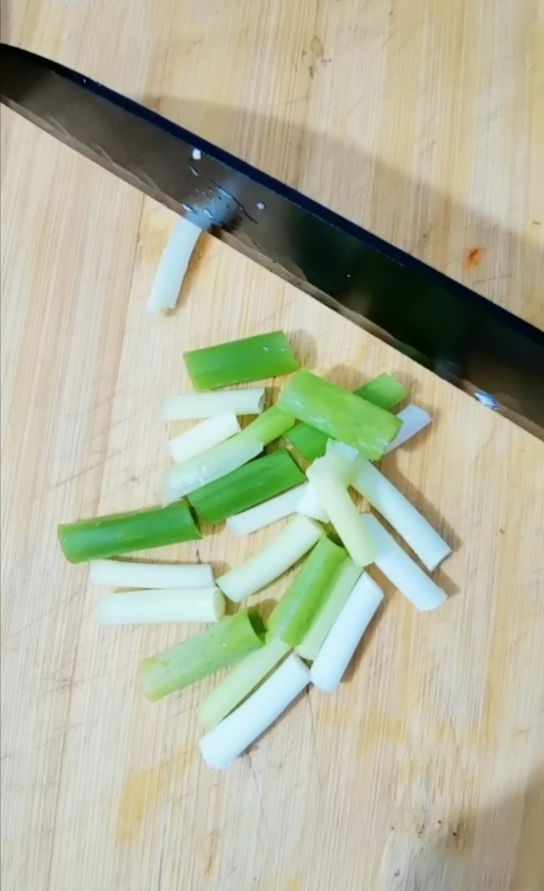 涼拌豆腐的做法-咸鮮味拌菜譜-易網健康養生網 涼拌豆腐的做法-咸鮮味拌菜譜