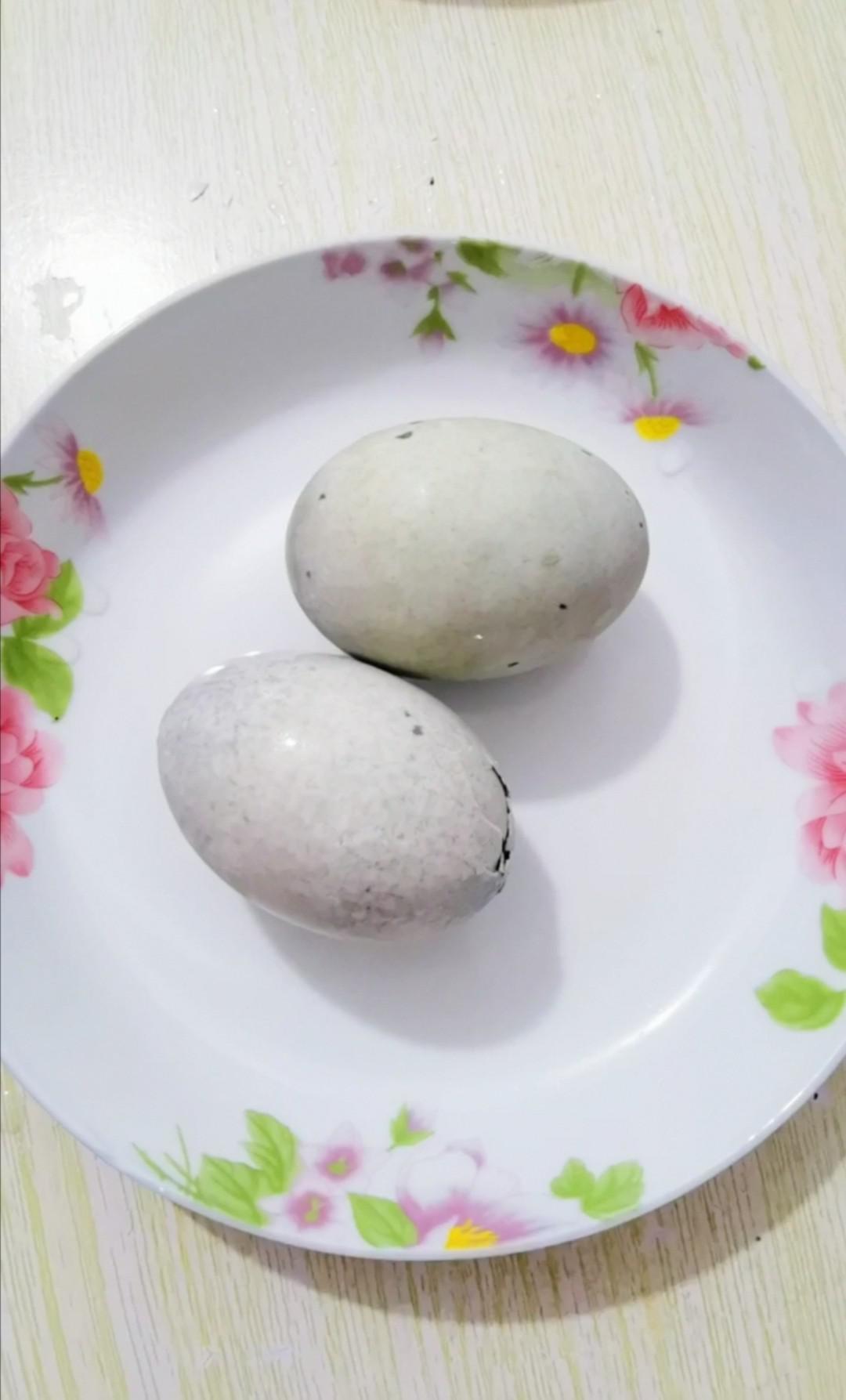 涼拌皮蛋豆腐的做法-咸鮮味拌菜譜