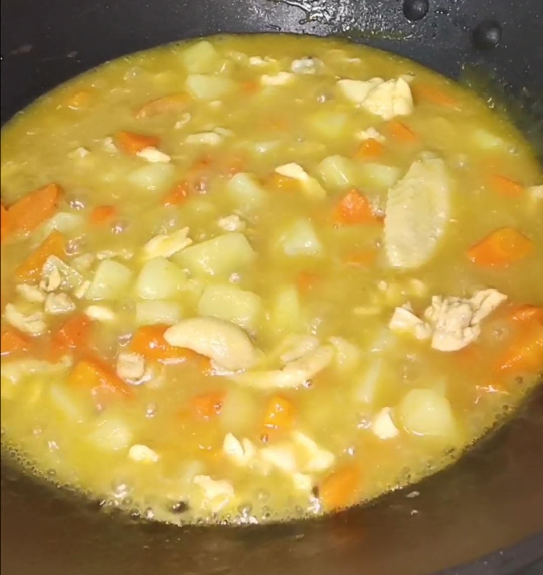 孩子的咖喱土豆飯的做法-咖喱味炒菜譜-易網健康養生網 孩子的咖喱土豆飯的做法-咖喱味炒菜譜