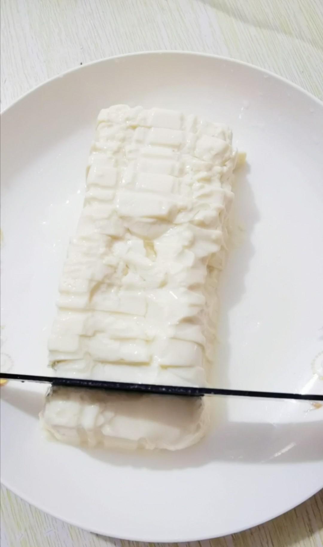 涼拌皮蛋豆腐的做法-咸鮮味拌菜譜