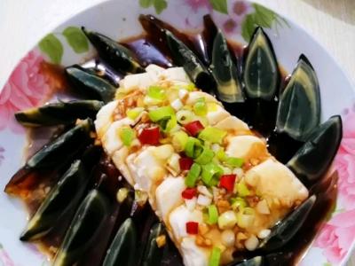涼拌皮蛋豆腐的做法-咸鮮味拌菜譜
